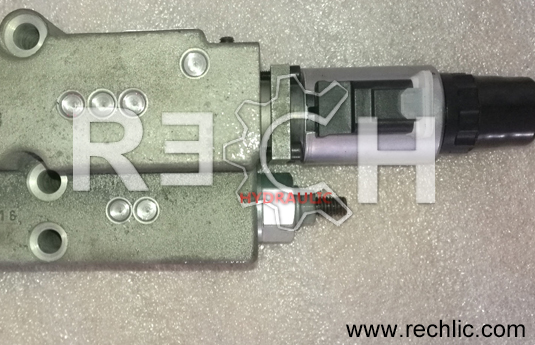 Rexroth A11VLO130LRDU2 original valve